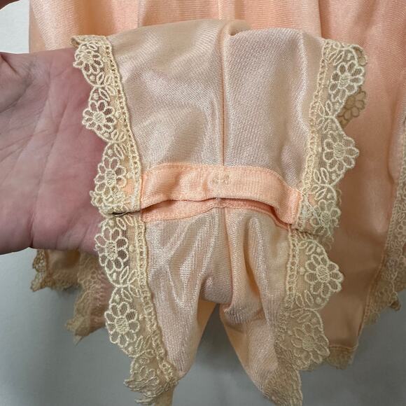 Md (36) VTG 80s Sheer Madness Peach Lace Teddy Romper Lingerie Coquette Romantic - Picture 4 of 7